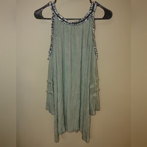 POL Flowy Green Cold Shoulder Top With 3/4 Sleeve. Size S Fits S-L